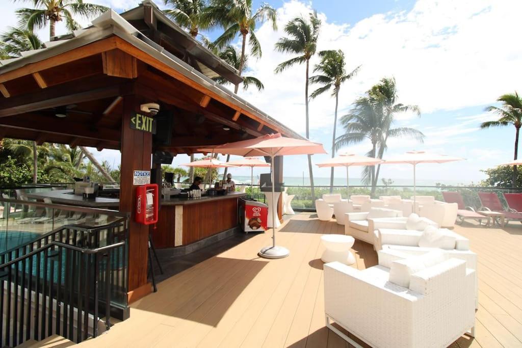 Alexander 511 Beachfront With 2 Pools, Direct Access, Sauna, Tikki Bar Casa de férias Miami Beach